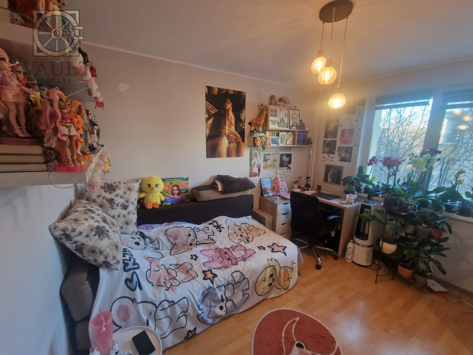 4 CAMERE - ARENA NATIONALA - CERNAUTI