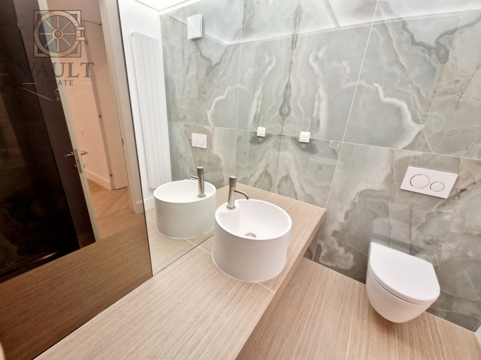 Apartament 3 camere - TERASA 12 MP - CORTINA 