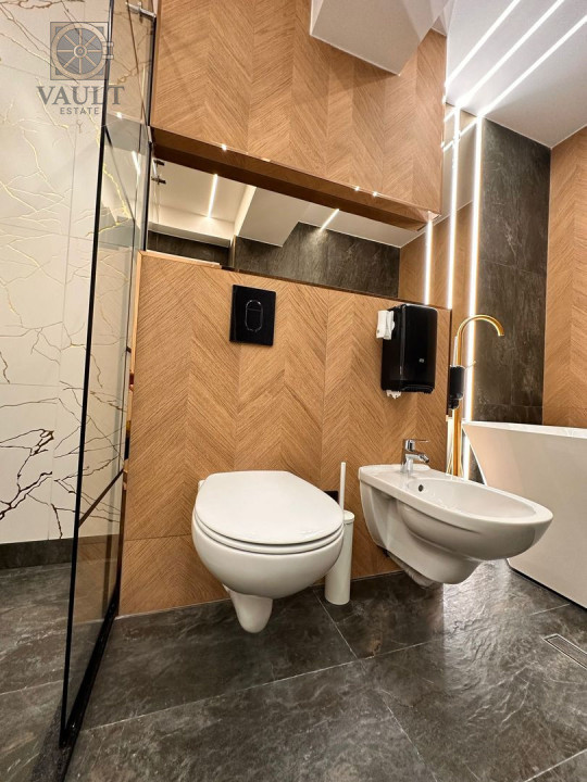 Rafinament la Înălțime - Penthouse de Vis în Centrul Bucureștiului