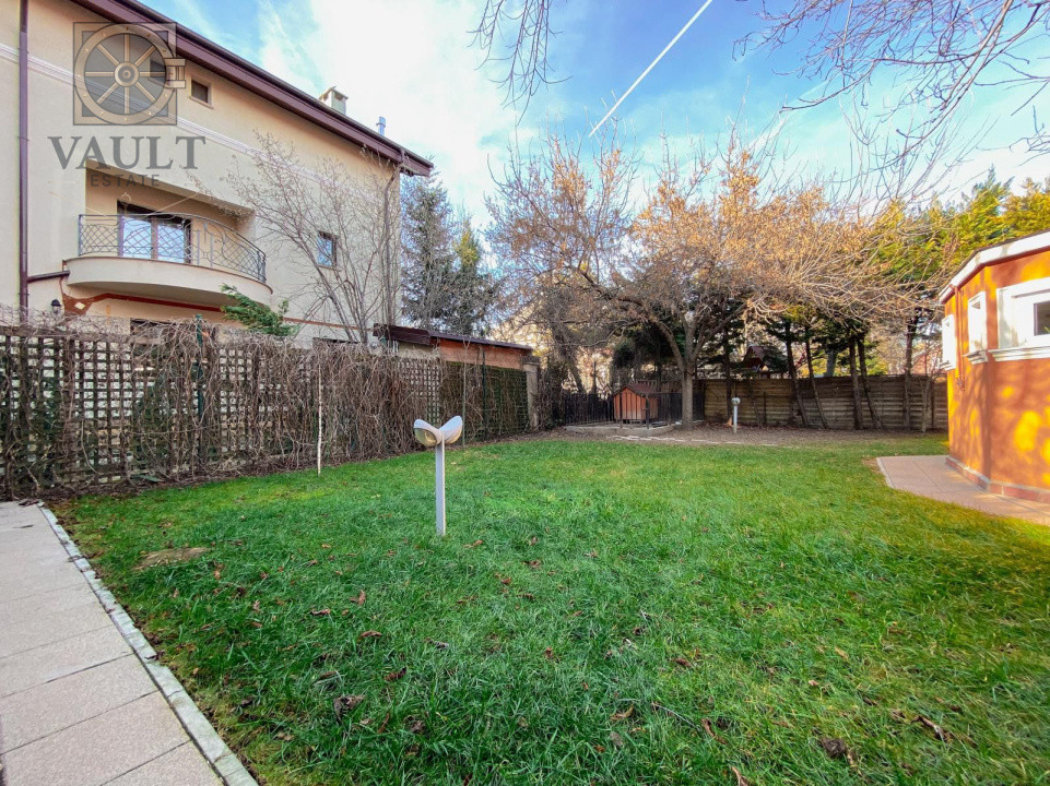 Vilă exclusivistă cu 7 camere și curte privată în Băneasa Park