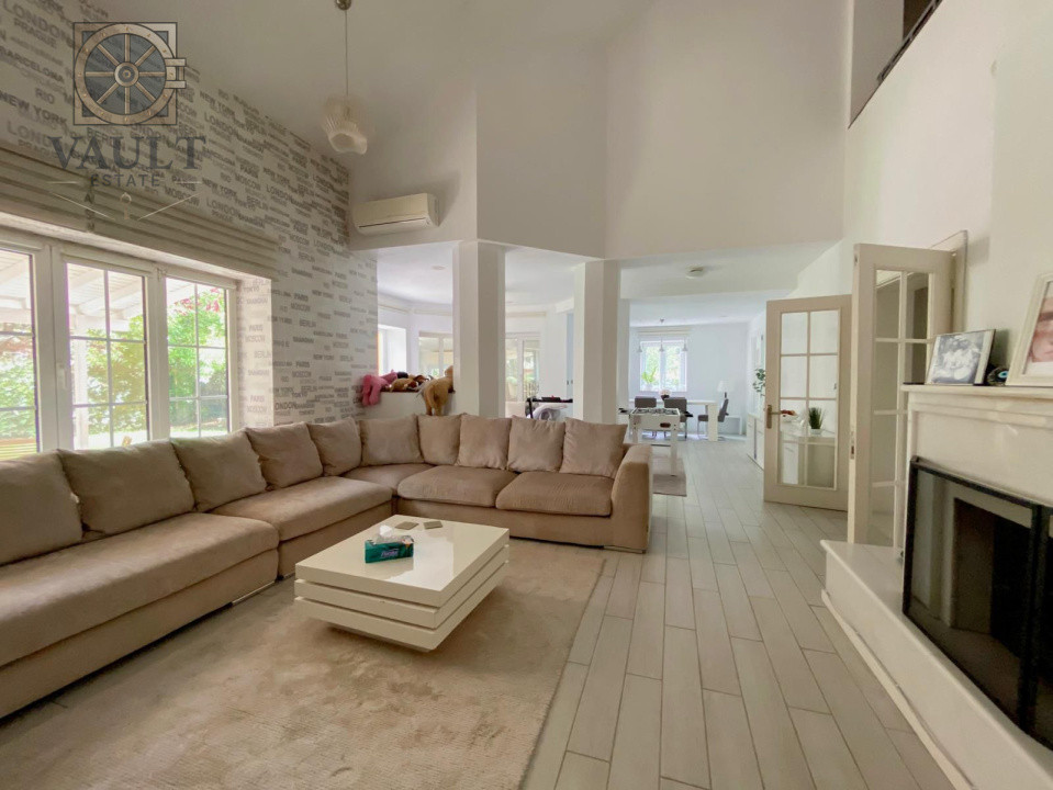 Vilă exclusivistă cu 7 camere și curte privată în Băneasa Park