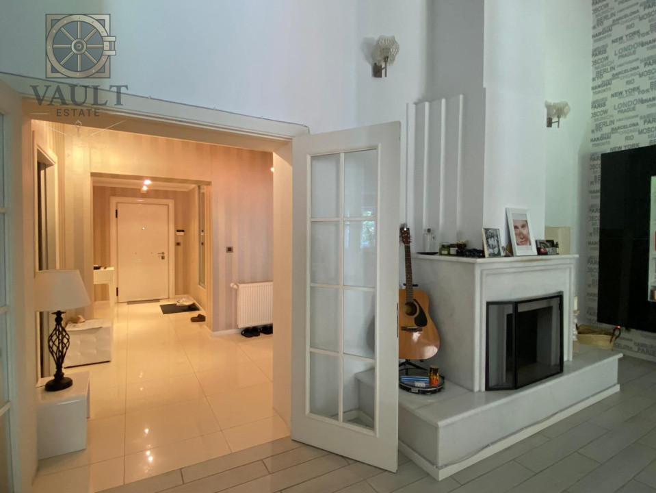 Vilă exclusivistă cu 7 camere și curte privată în Băneasa Park