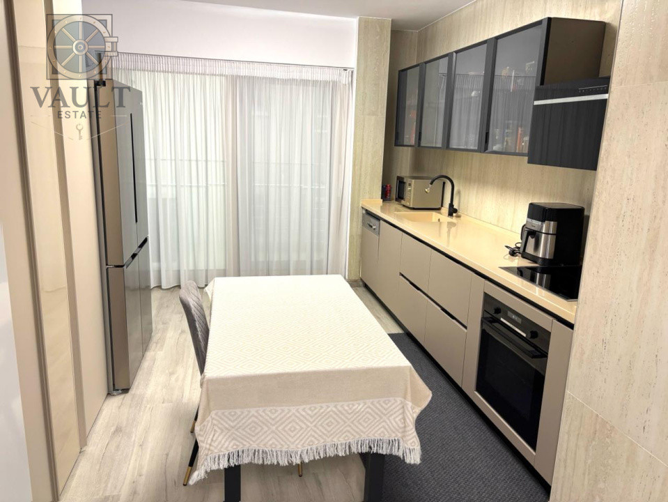 4 CAMERE - LUX - PRIMAVERII - JEAN MONNET