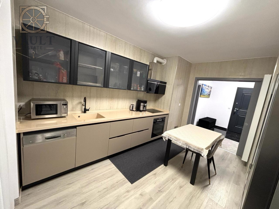 4 CAMERE - LUX - PRIMAVERII - JEAN MONNET