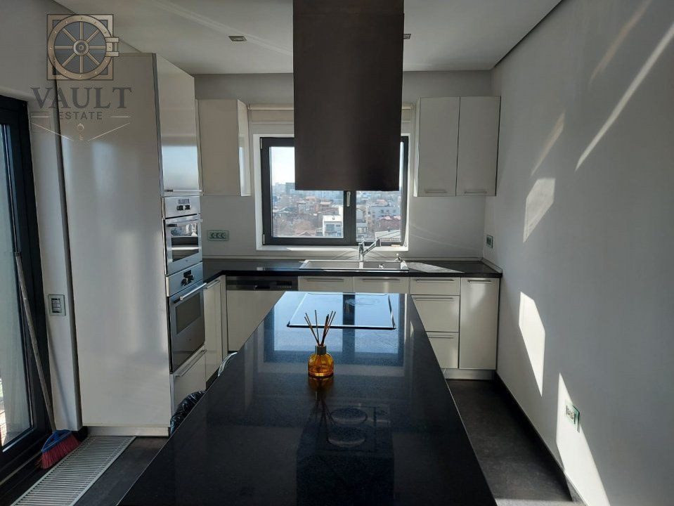 Cod P8590 - PENTHOUSE - LUX - VEDERE SPRE LAC 