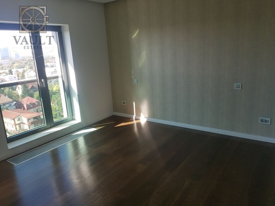 Cod P8590 - PENTHOUSE - LUX - VEDERE SPRE LAC 