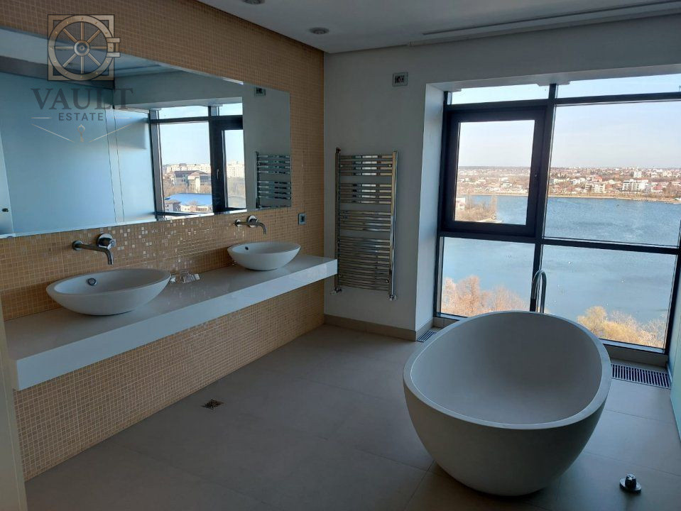 Cod P8590 - PENTHOUSE - LUX - VEDERE SPRE LAC 