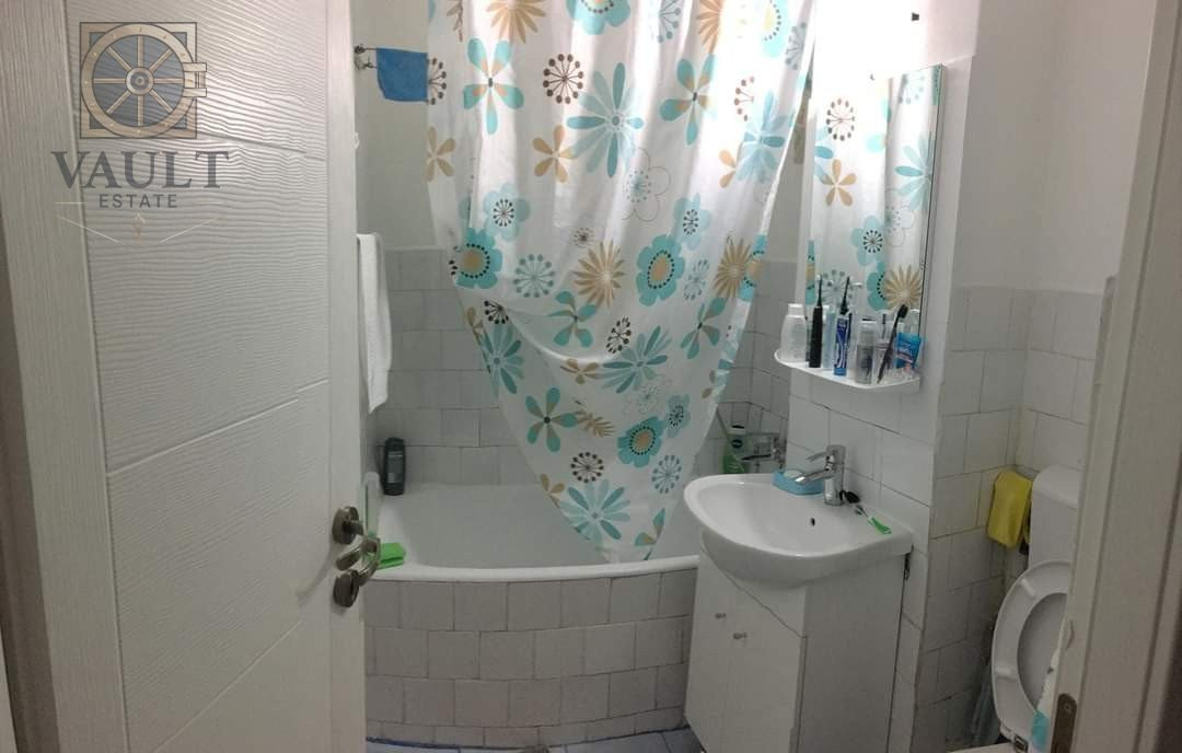 Garsoniera Decomandata in bloc MIXT etaj 3/10 zona Sebastian/Rahova