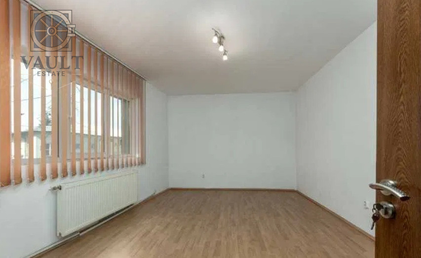 Apartament 3 camere - CENTRALA PROPRIE - zona MARASESTI 