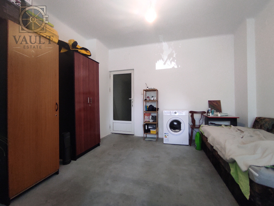 Apartament 4 camere  - BOXA INCLUSA - zona CALEA CALARASILOR / HALA TRAIAN 