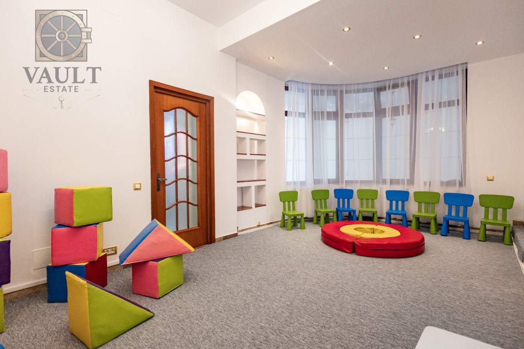 Vila de 12 camere - pretabila pentru gradinita/cantina/cofetarie  - Parcul Carol