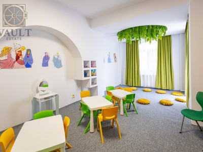 Vila de 12 camere - pretabila pentru gradinita/cantina/cofetarie  - Parcul Carol