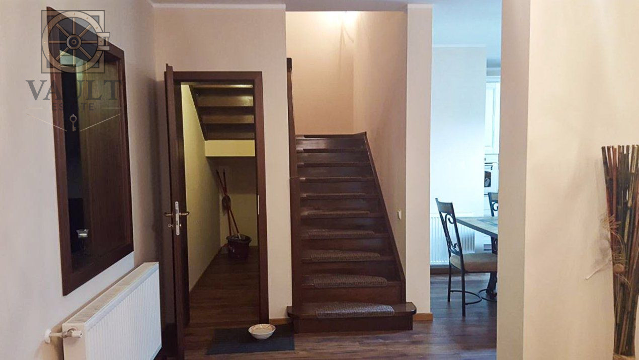 COD E4792 -  CASA 4 CAMERE - PARADISUL VERDE - APROAPE DE LAC