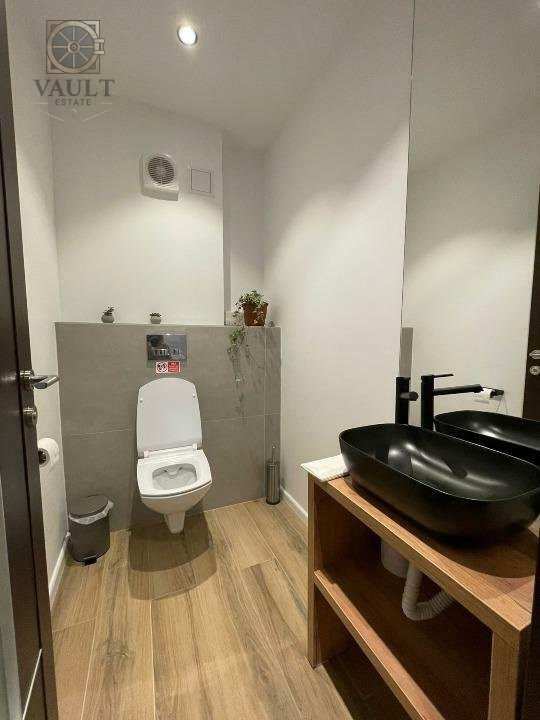 Apartament 3 camere - Loc de parca / Terasa / Piata Victoriei