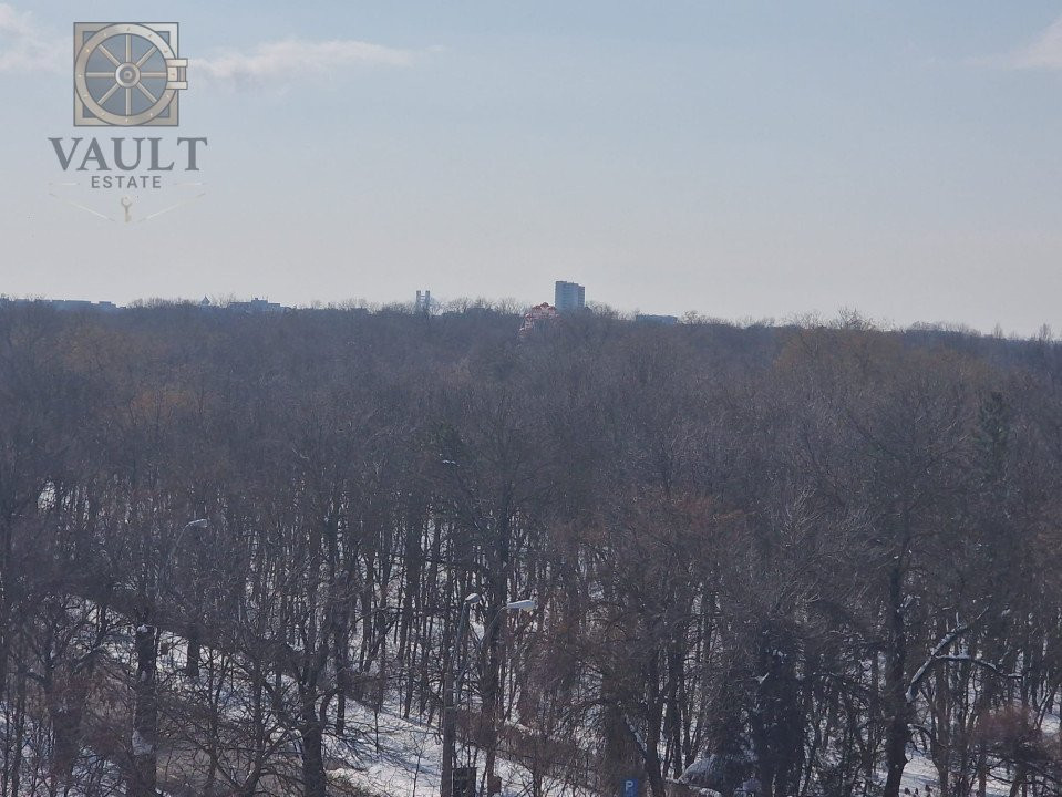 Apartament cu vedere la lacul Herăstrău - mobilier lemn masiv - parcare - boxa