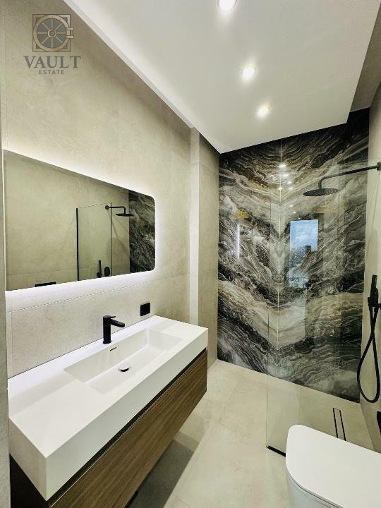 Apartament 3 camere - LUX - VEDERE SPRE LAC - BHB AVENUE