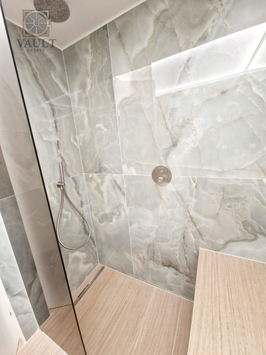 Apartament 3 camere - TERASA 12 MP - CORTINA 