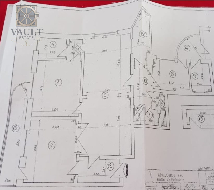 Apartament 4 camere - CENTRALA PROPRIE - zona UNIVERSITATII 