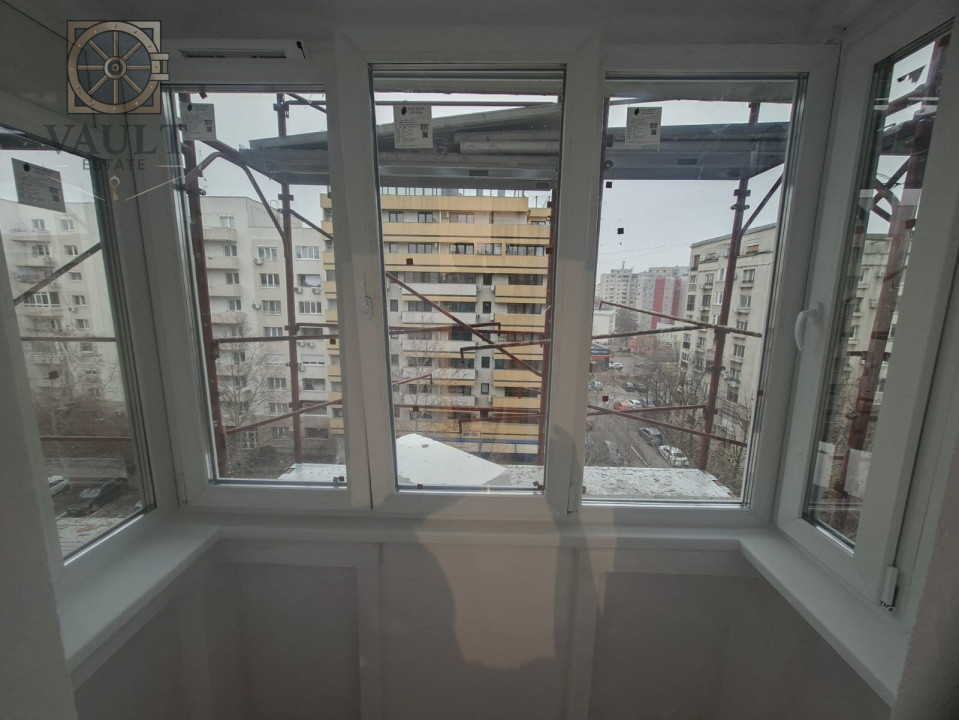 GARSONIERA - DECOMANDATA - MIRCEA VODA