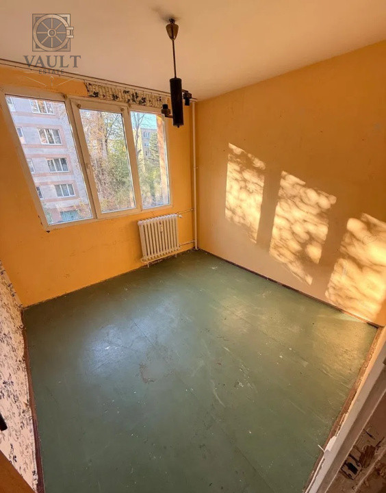 Apartament 3 camere Drumul Taberei-Boxa la subsol