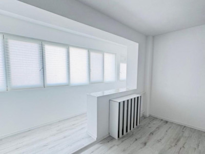 Apartament 3 camere Titan