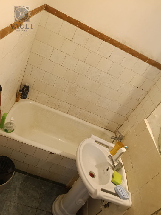 Apartament 4 camere - 63mp- 1 Decembrie 1918 