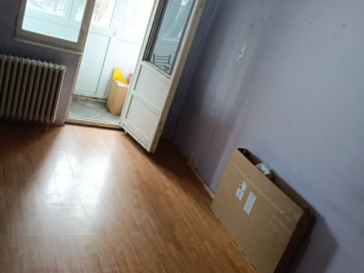 Apartament 4 camere - 63mp- 1 Decembrie 1918 