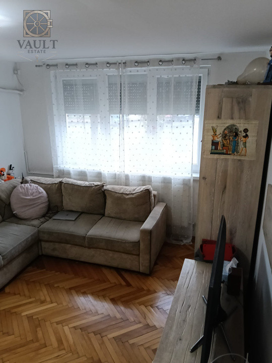Apartament 3 camere - 63mp-Ozana 