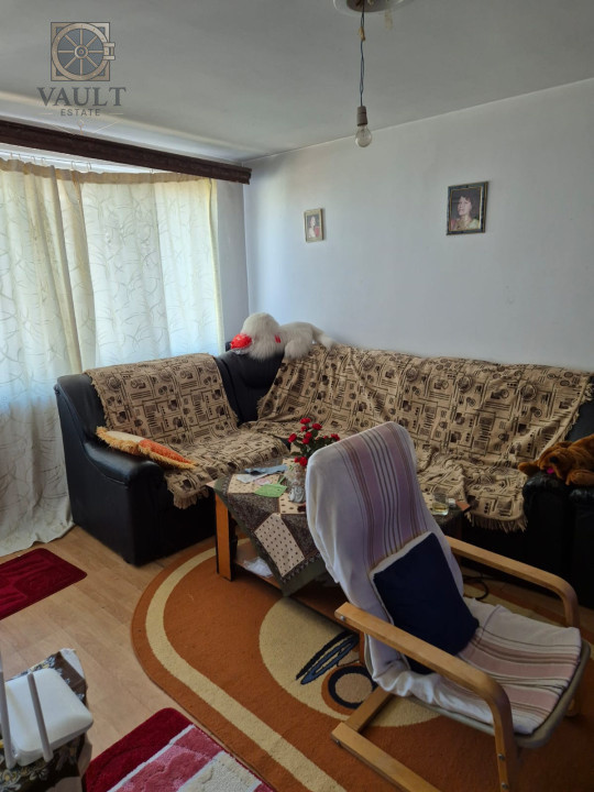 Apartament 3 Camere - DE RENOVAT - Obor  U3 