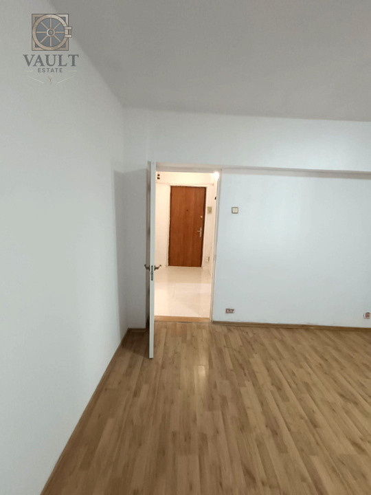 APARTAMENT 3 CAMERE  SPATIOS, M.BRAVU LANGA KAUFLAND  SI INTERSECTIA VITAN