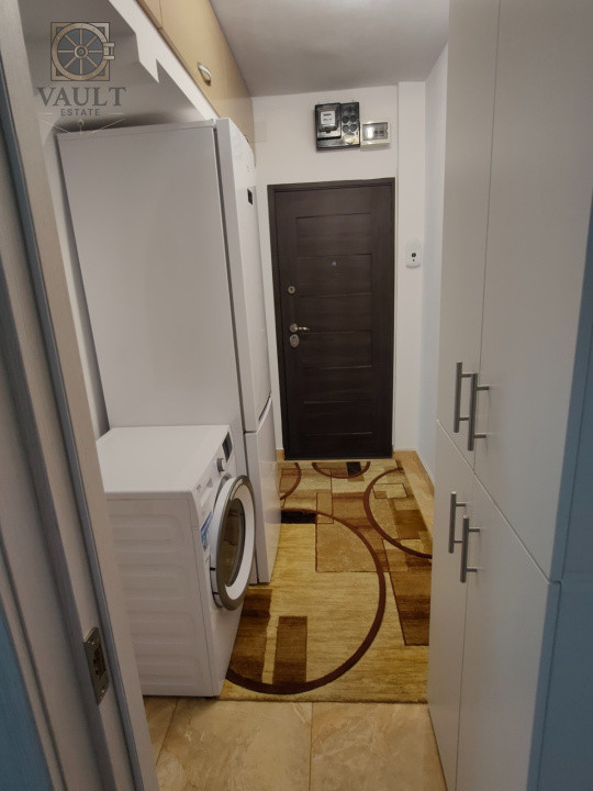 APARTAMENT 2 CAMERE  SEMIDECOMANDAT  RENOVAT COMPLET -ZONA VEST  PLOIESTI