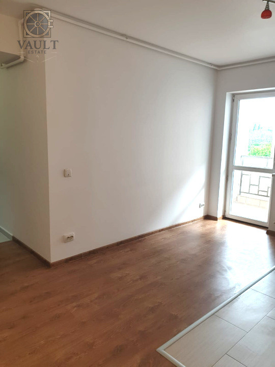 APARTAMENT 2 CAMERE RENOVAT ,CU CENTRALA PROPRIE- VITAN BARZESTI