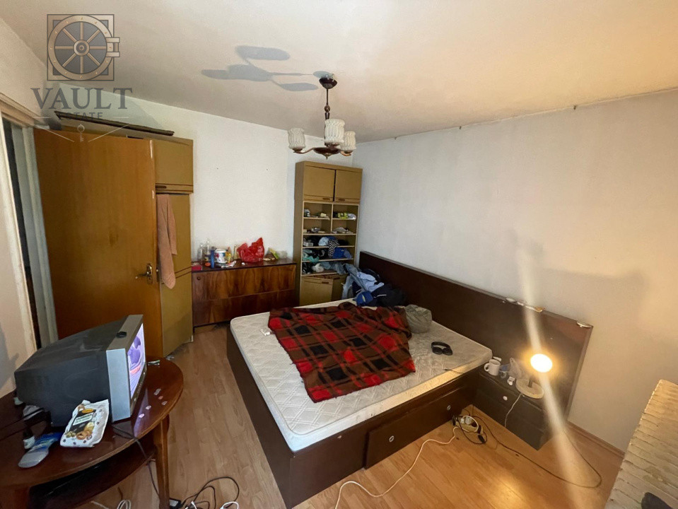 APARTAMENT 4 CAMERE-  CENTRALA TERMICA  - 1 Decembrie 1918