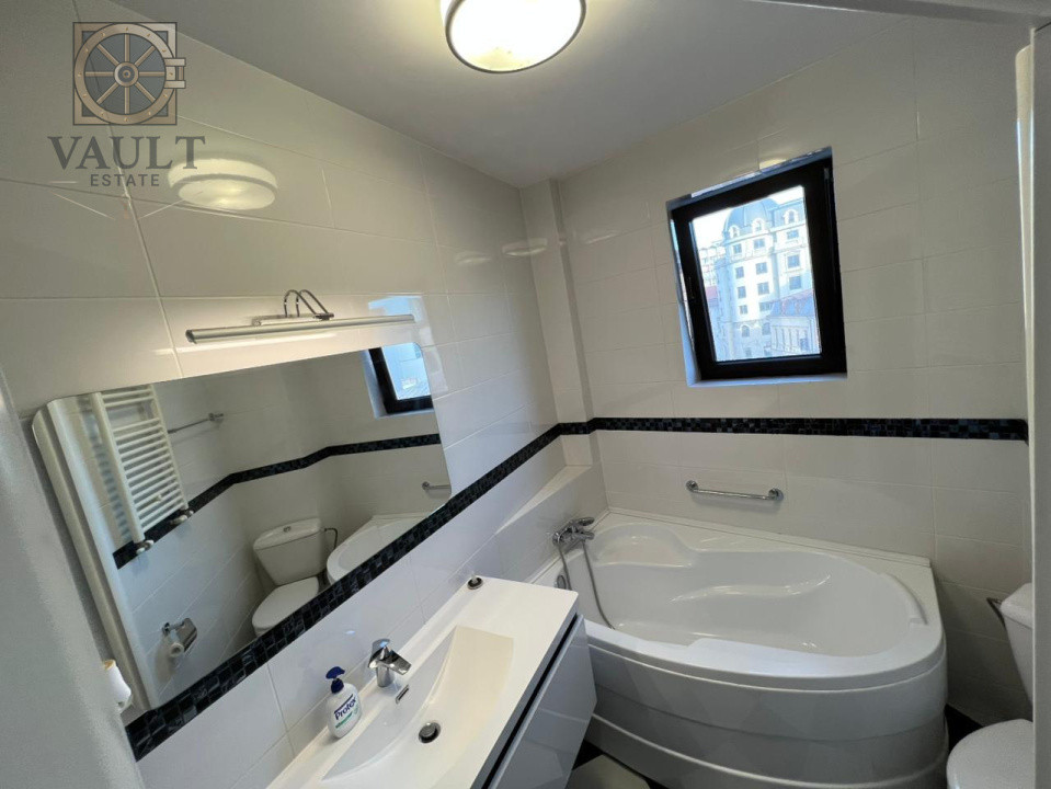 APARTAMENT 4 CAMERE -128 MP, BOXE  13 MP SI MANSARDA 9 MP -CALEA VICTORIEI