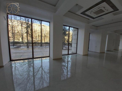 COD E11654 -  Spatiu Comercial Unirii *Vad bun - Intrare stradala LUX*