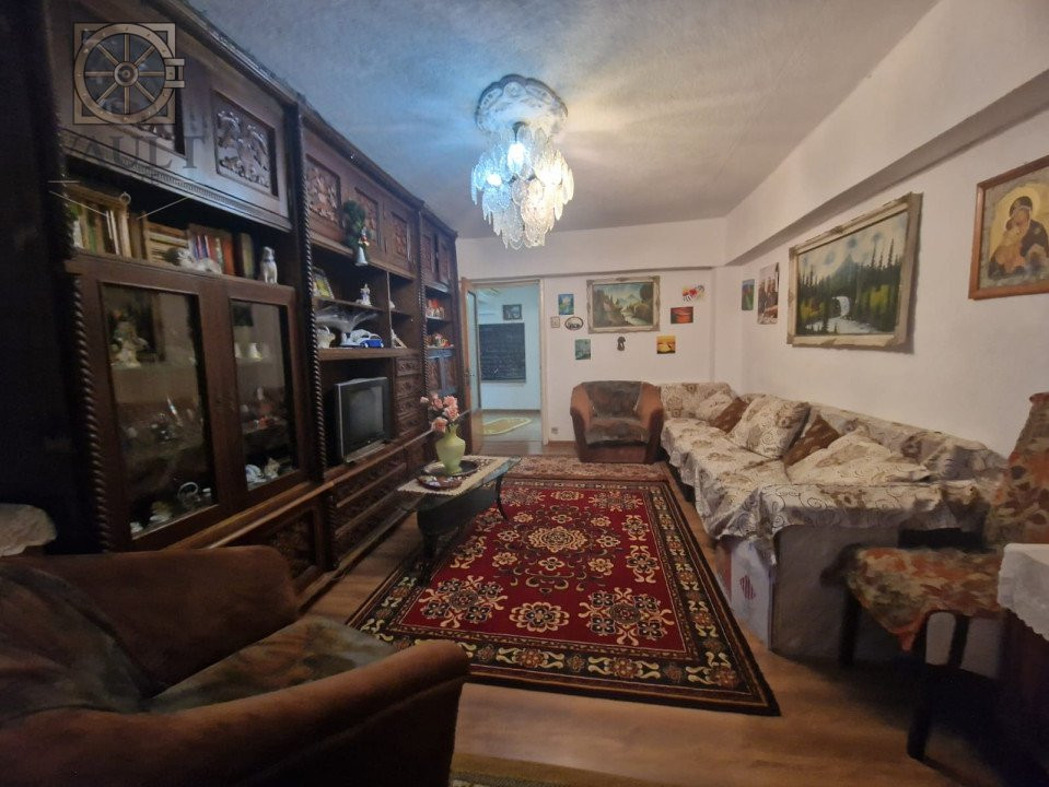 APARTAMENT 4 CAMERE-RAHOVA-BLOC REABILITAT-2 BAI-2 BALCOANE