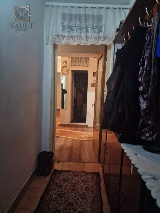 APARTAMENT 4 CAMERE-RAHOVA-BLOC REABILITAT-2 BAI-2 BALCOANE