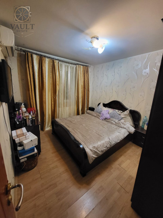 APARTAMENT 3 CAMERE-RAHOVA-BUZOENI-CENTRALA-ETAJ 1-DECOMANDAT-CENTRALA