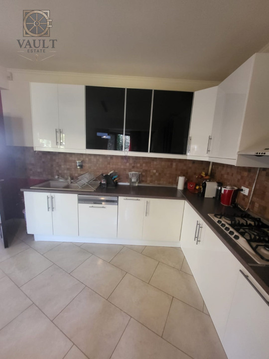 CASA INDIVIDUALA-PANTELIMON-8 CAMERE-CURTE-5 BAI-2 LOCURI PARCARE