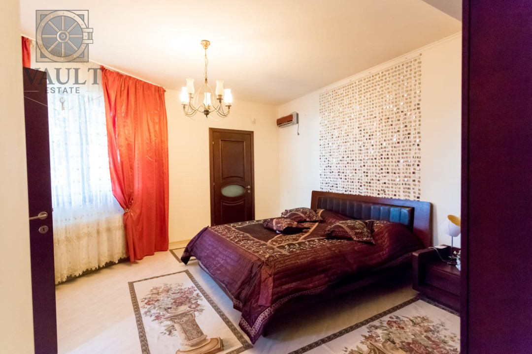 CASA INDIVIDUALA-PANTELIMON-8 CAMERE-CURTE-5 BAI-2 LOCURI PARCARE