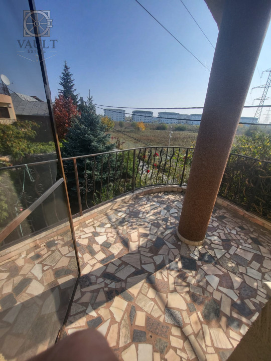 CASA INDIVIDUALA-PANTELIMON-8 CAMERE-CURTE-5 BAI-2 LOCURI PARCARE