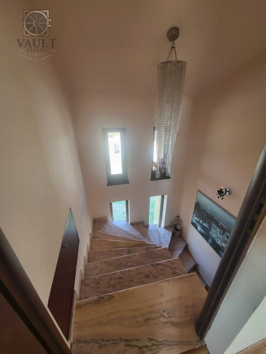 CASA INDIVIDUALA-PANTELIMON-8 CAMERE-CURTE-5 BAI-2 LOCURI PARCARE