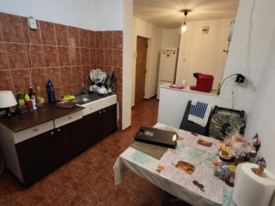 APARTAMENT 3 CAMERE-RAHOVA-DECOMANDAT-2 BAI