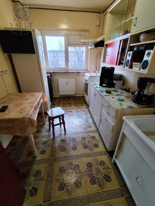 APARTAMENT 3 CAMERE-TRAFIC GREU-ELECTROMAGNETICA-2 BAI-REABILITAT