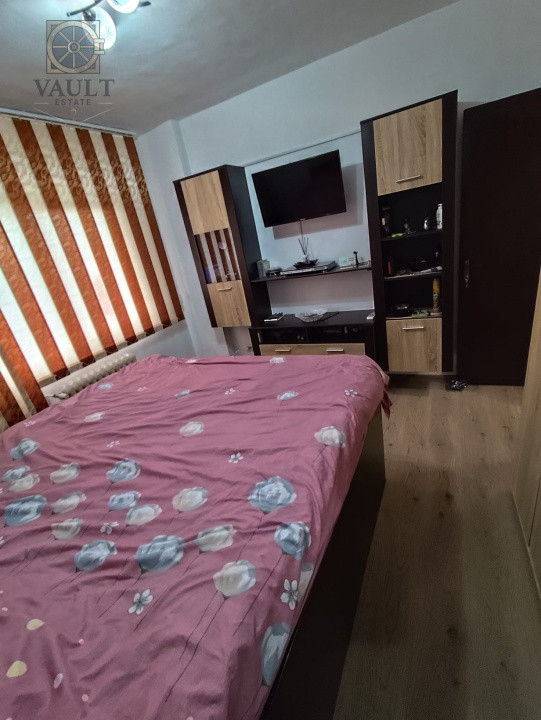 APARTAMENT 3 CAMERE-TRAFIC GREU-ELECTROMAGNETICA-2 BAI-REABILITAT