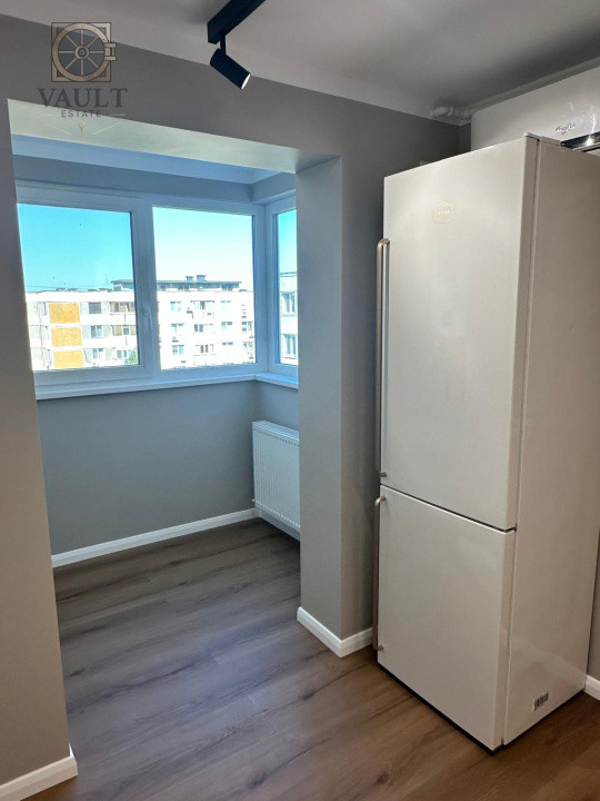 APARTAMENT 4 CAMERE-RAHOVA-CENTRALA-2 BAI-2 BALCOANE-RENOVAT TOTAL