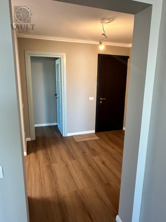 APARTAMENT 4 CAMERE-RAHOVA-CENTRALA-2 BAI-2 BALCOANE-RENOVAT TOTAL