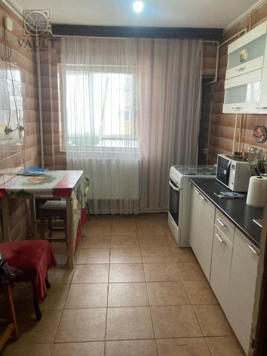 APARTAMENT 4 CAMERE-RAHOVA-DUMBRAVA NOUA-DECOMANDAT-CENTRALA