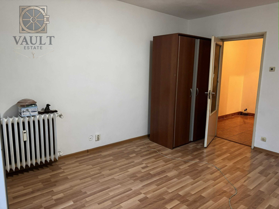 Garsoniera - CF1 - Bloc Anvelopat - Costin Georgian