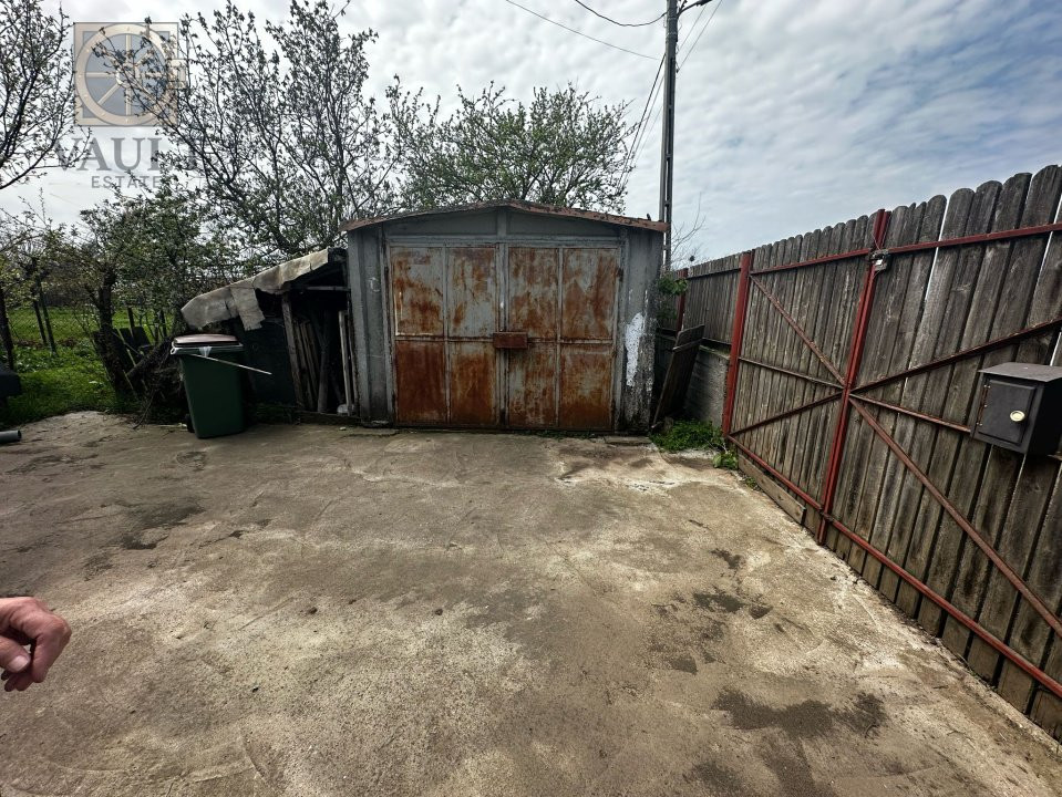 Casa/Villa Frumusani - 1000mp curte 